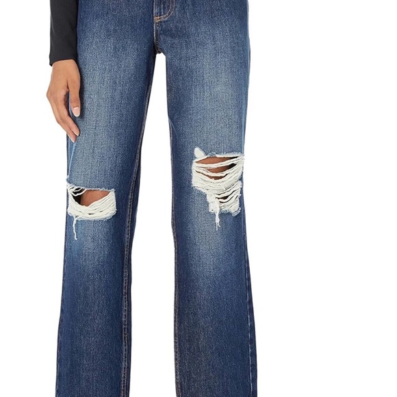 The Drop Denim - Classic Blue Distressed Jeans